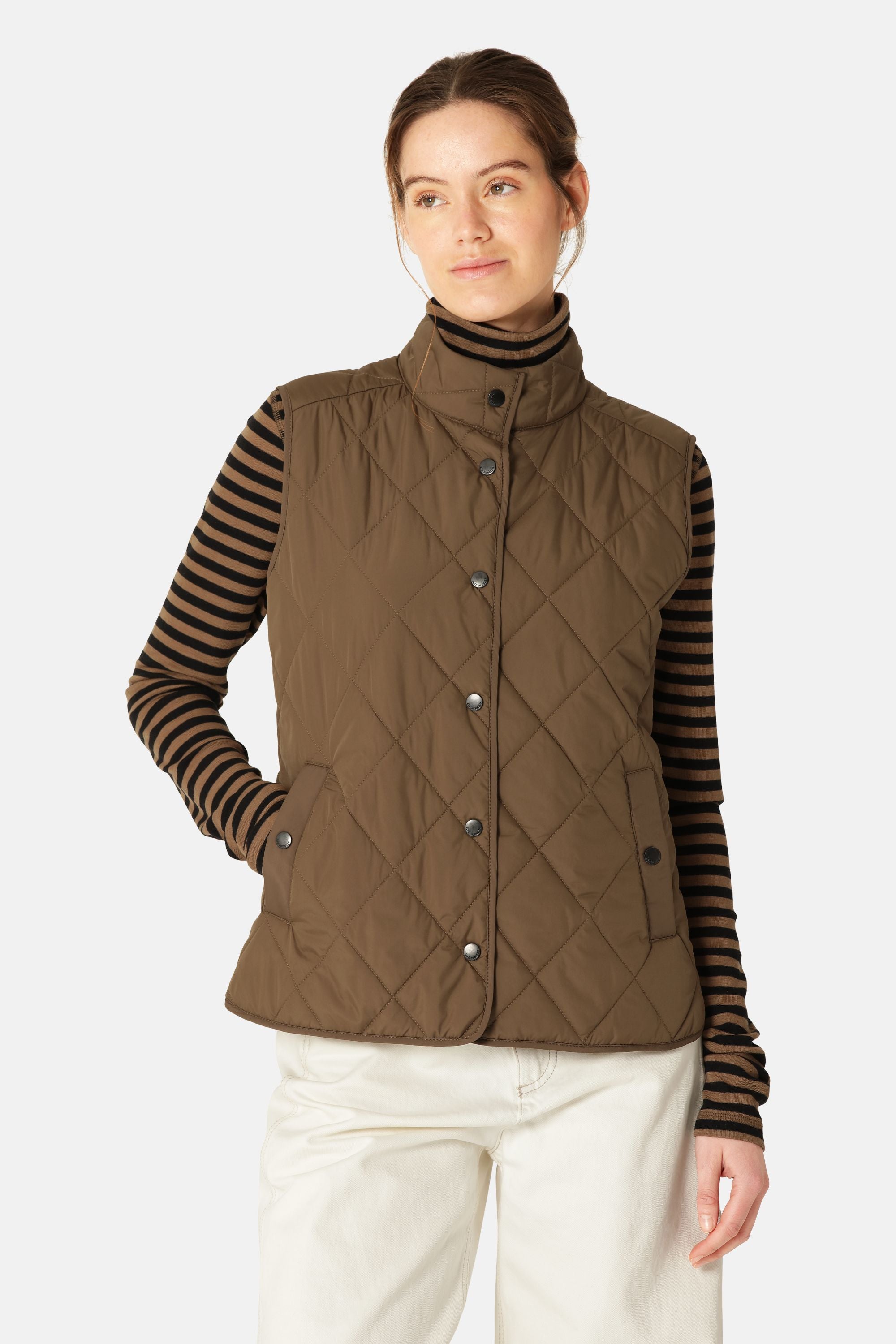 Quilted Short Vest - Nut